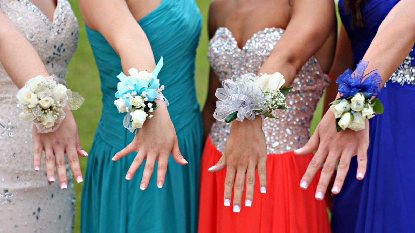 How to Handle Peer Pressure During Prom Season